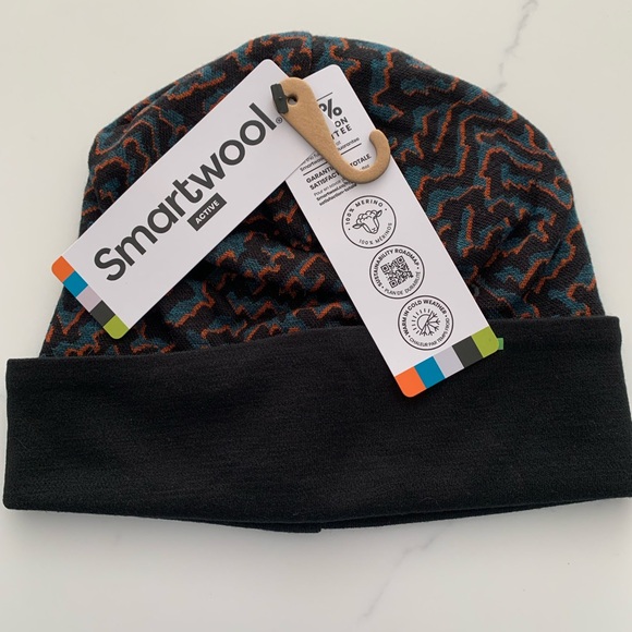 Smartwool Merino Wool Reversible Thermal Cuff Beanie Black Retro Line NWT - Picture 1 of 6
